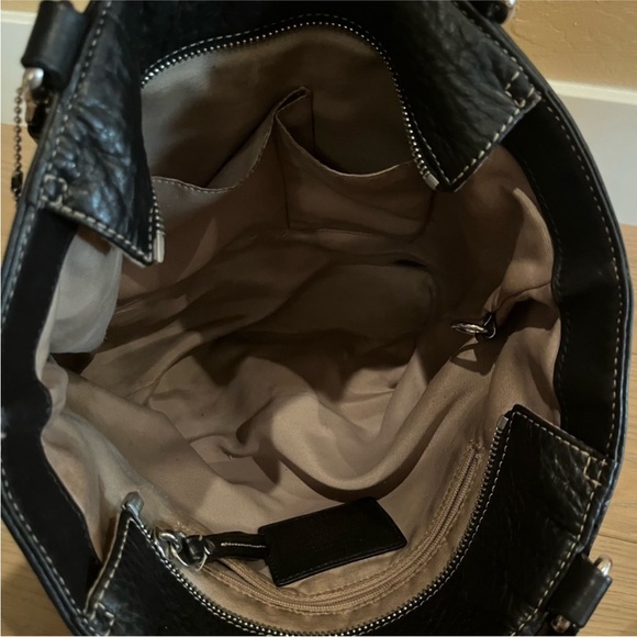 Coach - Picture 3 of 5